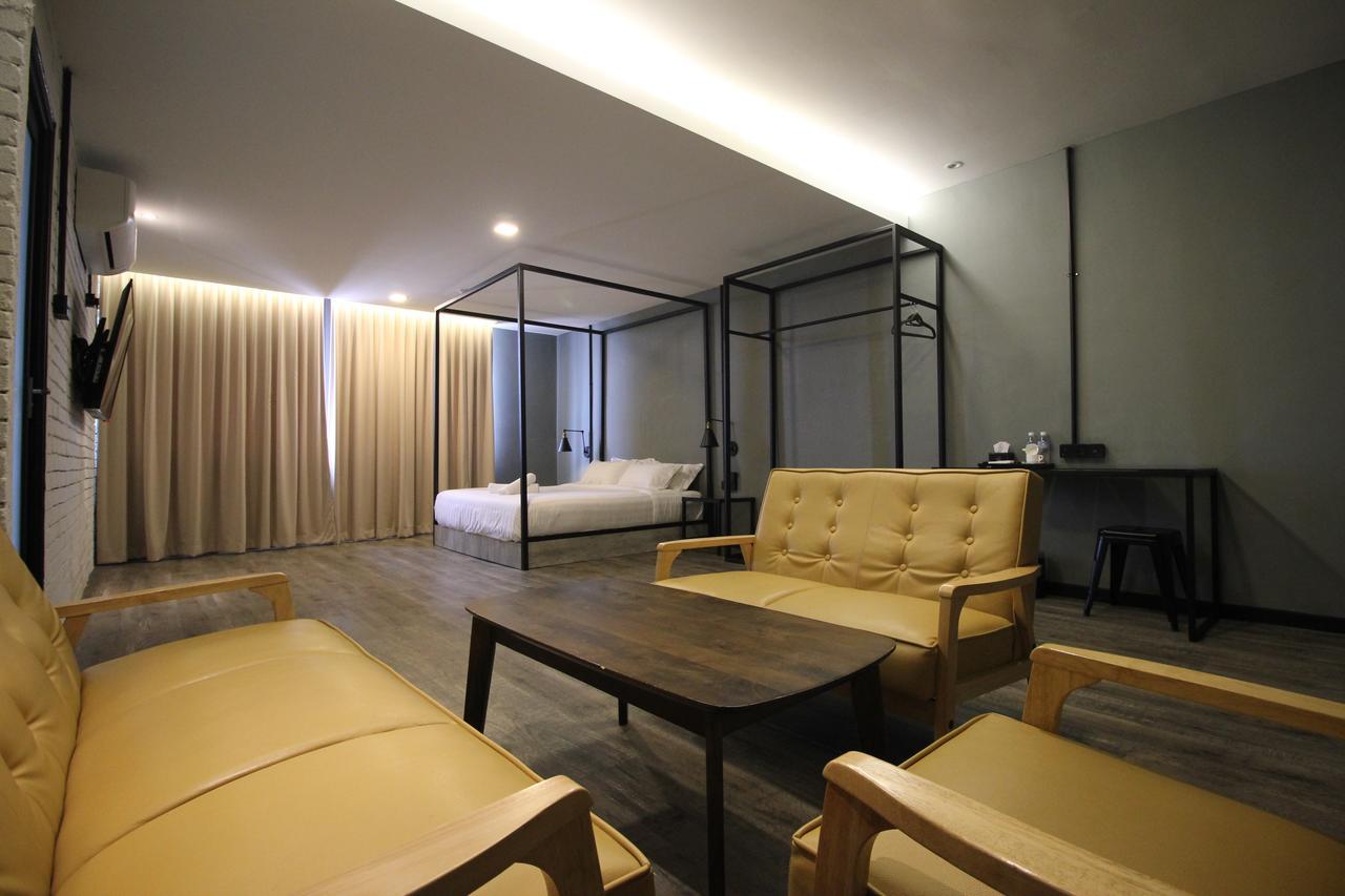 68 Boutique Hotel Sitiawan Exteriör bild