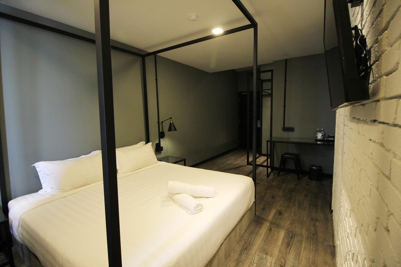 68 Boutique Hotel Sitiawan Exteriör bild